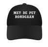 foto 1 met de pet rondgaan pet