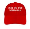 foto 4 met de pet rondgaan pet