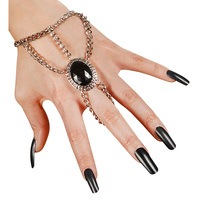 Gothic polsketting met zwart gem medaillon Gothic polsketting met zwart gem medaillon