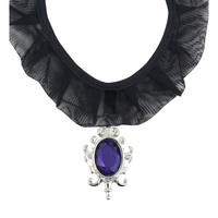 Gothic choker met hanger en paarse gemsteen Gothic choker met hanger en paarse gemsteen