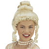 foto 1 Pruik gravin Jolanda blond