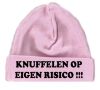 foto 3 babymutsjes knuffelen op eigen risico