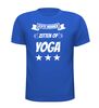 foto 3 echte mannen zitten op yoga t-shirt