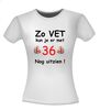foto 14 zo vet kun je er met 36 nog uitzien T-shirt