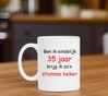 foto 4 Ben ik eindelijk 35 jaar krijg ik zo'n stomme beker