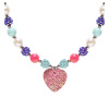 Ketting kind met gekleurde bedeltjes en roze hart