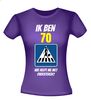 foto 2 70 jaar verjaardag shirt vrouw wie helpt me oversteken?