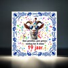 foto 3 Verjaardag tegel met leuke afbeelding en grappige spreuk negentien jaar