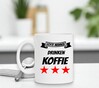 foto 4 echte mannen drinken koffie koffiemok