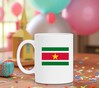 foto 2 koffiemok vlag van Suriname 