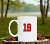 foto 2 Koffiemok wit met cijfer 19 als opdruk
