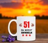 foto 3 Mok bedrukt met tekst en leeftijd 51 jaar woest aantrekkelijk