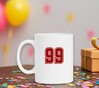 foto 3 Witte mok met het getal 99 als print