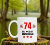 foto 4 Mok met tekst woest aantrekkelijk 74 jaar leeftijd verjaardag