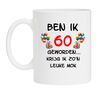 Orginele mok met opdruk en tekst zestig jaar voor een feestelijke verjaardag