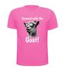 foto 11 T-shirt vooruit met de geit forward with the goat slecht vertaald