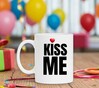 foto 4 mok kiss me Valentijn liefde rood hart