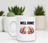 foto 4 Witte mok met tekst well done en twee duimen ideaal als origineel cadeautje