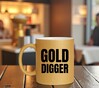 foto 2 Mok gold digger gouden glitter koffie of thee mok