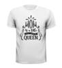 foto 3 T-shirt Mom is a title just above Queen moederdag shirtje
