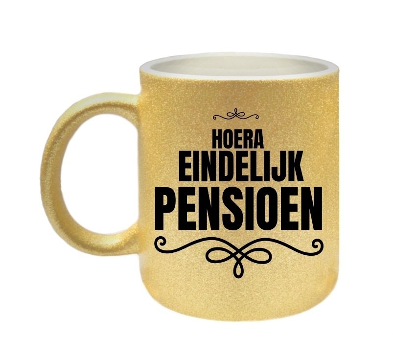 Hoera eindelijk pensioen gouden glitter mok