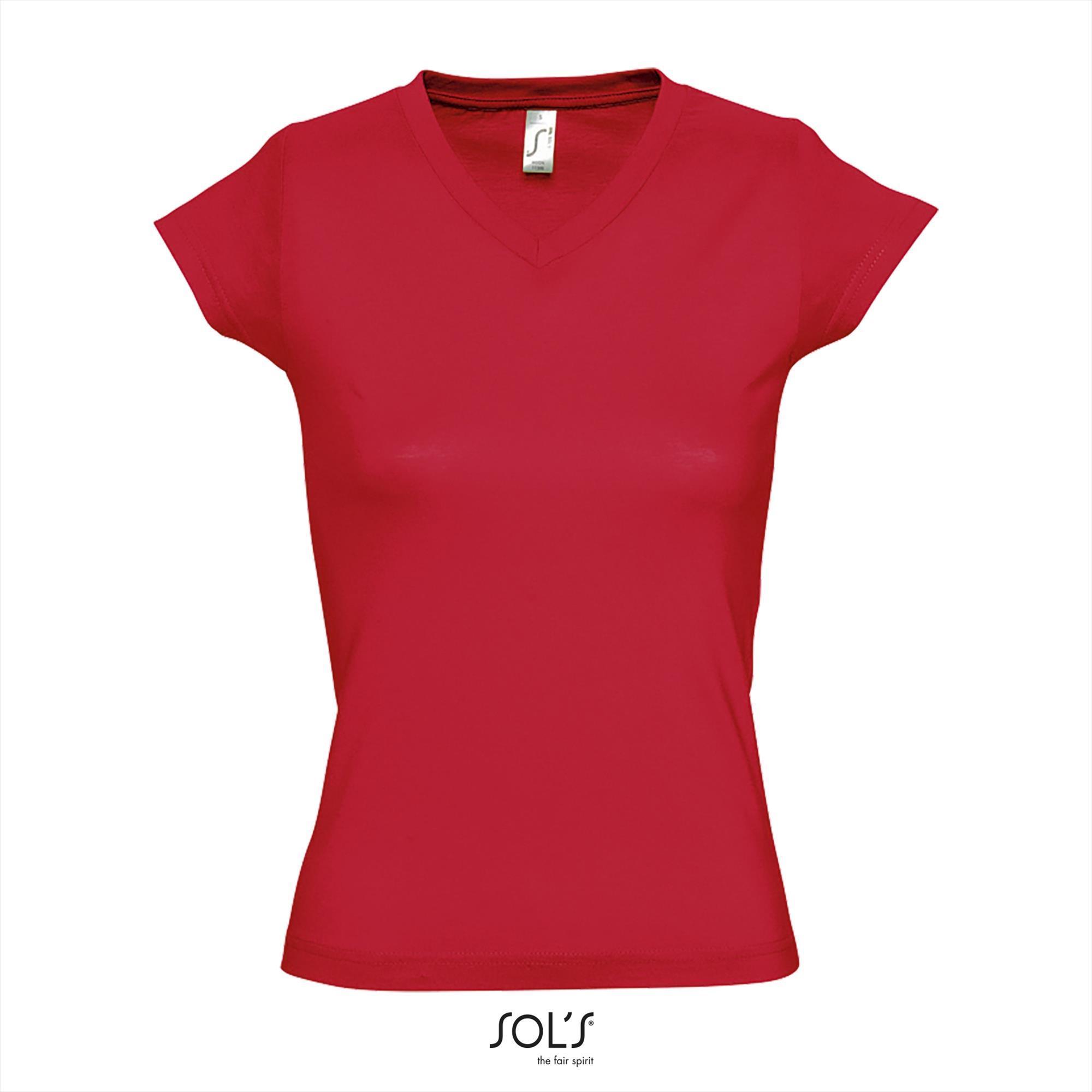  Modieus vrouwelijk dames T-shirt rood met een diepe V-neck Diepe V-hals T-shirt