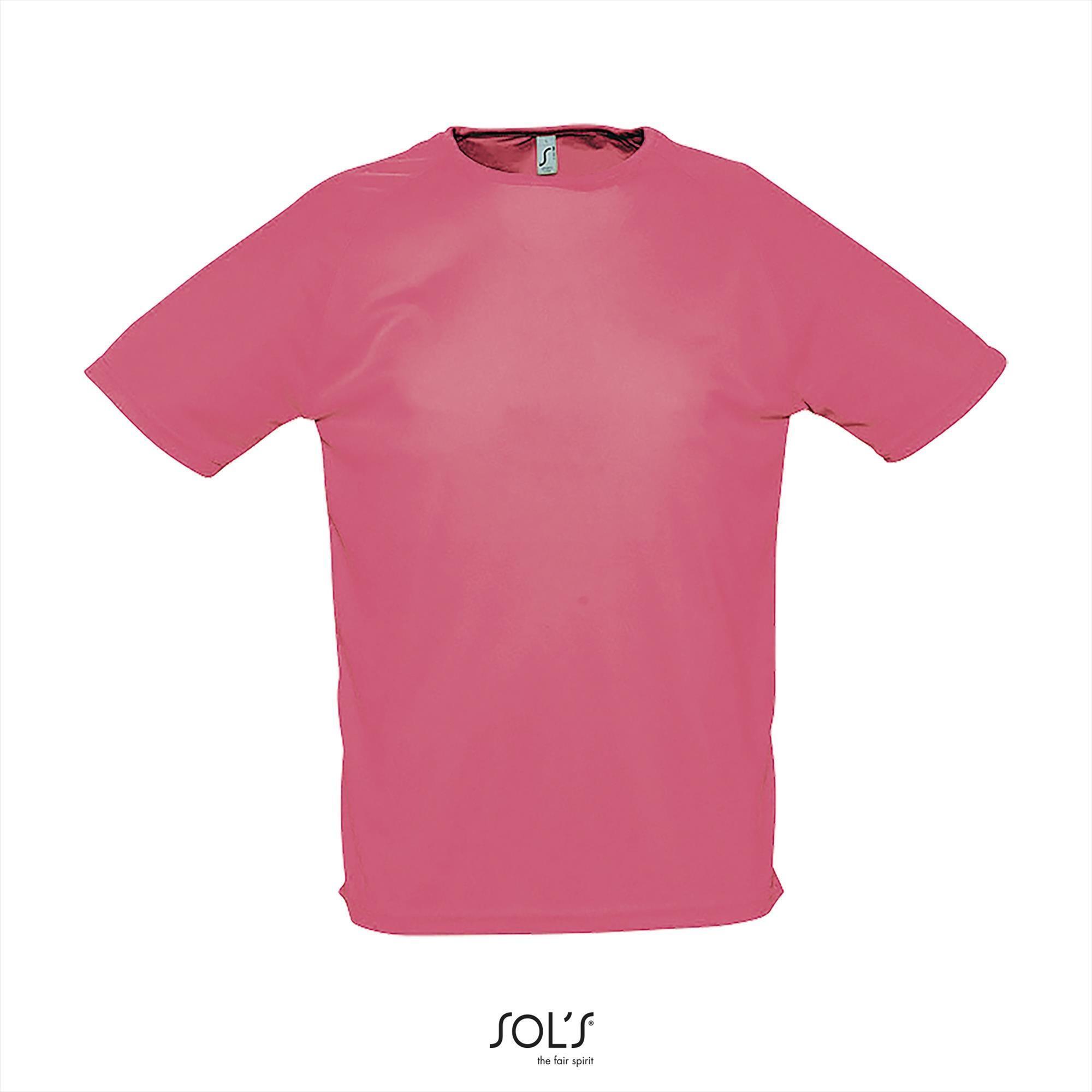 Heren sportshirt neon koraalrood met ademend effect. Dri-FIT Polyester sport T-shirt voor mannen