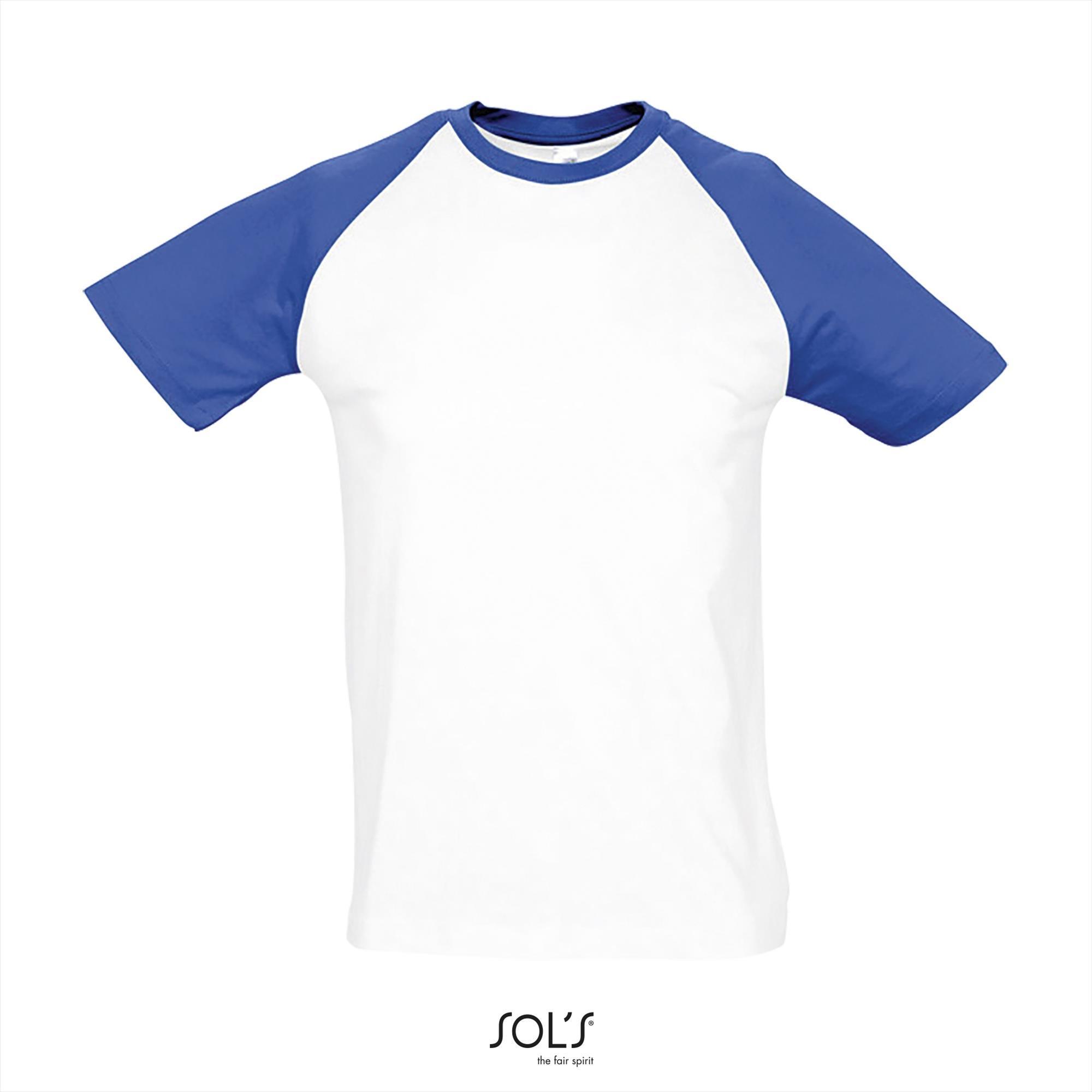 Tweekleurig heren T-shirt met raglan mouwen wit shirt met royal blauwe mouwen