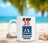 foto 2 leuke cadeau mok voor een 35ste verjaardag full colour met leuke tekst oversteken man