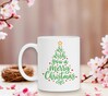 foto 3 Witte kerst mok we wish you a merry Christmas in de vorm van een kerstboom
