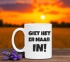 foto 4 Witte koffie mok giet het er maar in! 