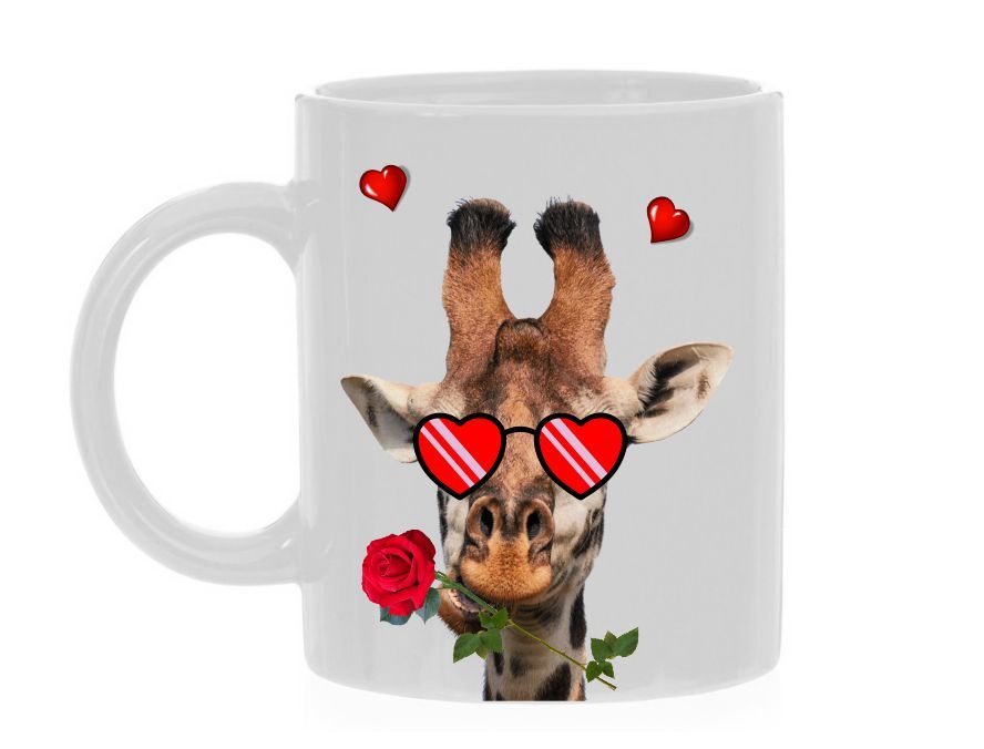 Valentijns mok liefdes mok giraffe verliefd met rode roos in zijn bek