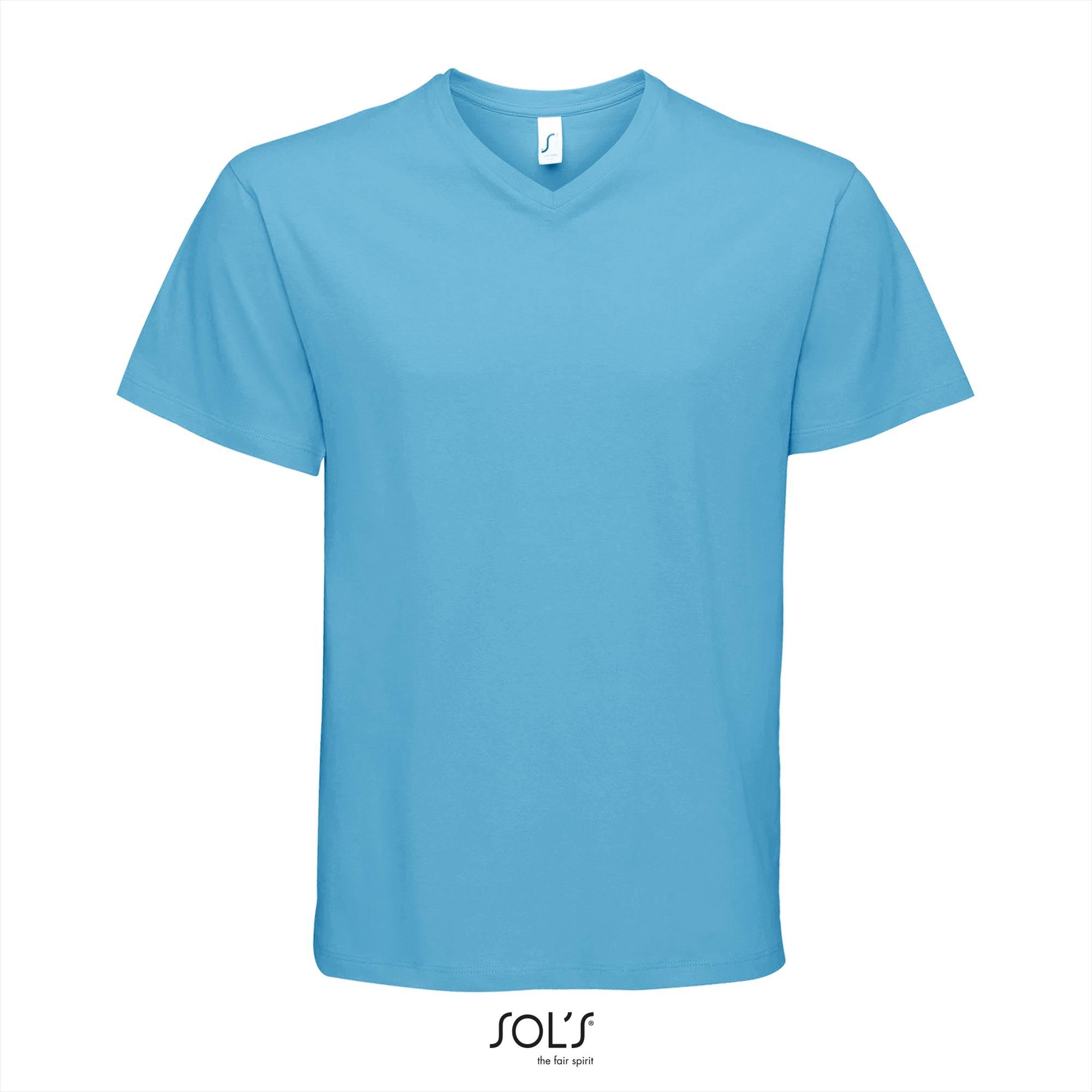 Heren T-shirt aqua blauw met een V-neck Victory