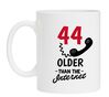 foto 1 Witte mok voor hem of haar die 44 jaar wordt. older than the internet
