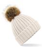 Gebroken wit wintermuts voor de donkere en koude dagen Chunky muts met pompon 