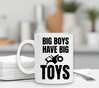 foto 3 Mok voor de boer big boys have big toys
