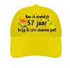 foto 7 Pet ben ik eindelijk 57 jaar krijg ik zo'n stomme pet! Een leuk cadeau voor een 57 jarige