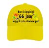 foto 7 Pet ben ik eindelijk 66 jaar krijg ik zo'n stomme pet!