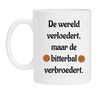 Mok De wereld verloedert maar de bitterbal verbroedert