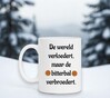 foto 2 Mok De wereld verloedert maar de bitterbal verbroedert