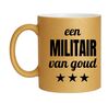 foto 1 Mok voor een militair van goud