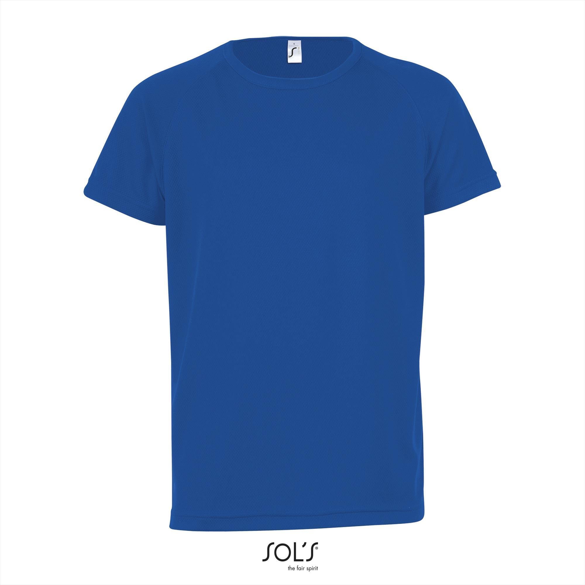 Kinder sportshirt royal blauw met een langer rugpand. Dry fit