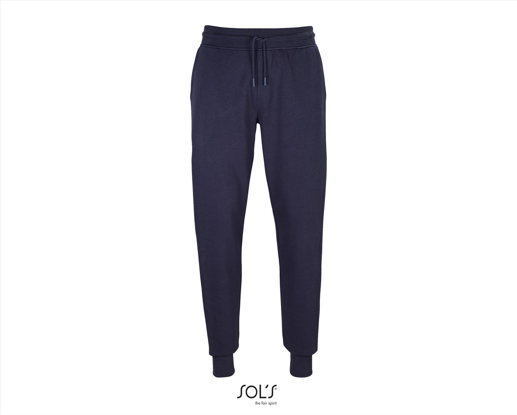 Een trendy unisex joggingbroek donkerblauw duurzaam materialen