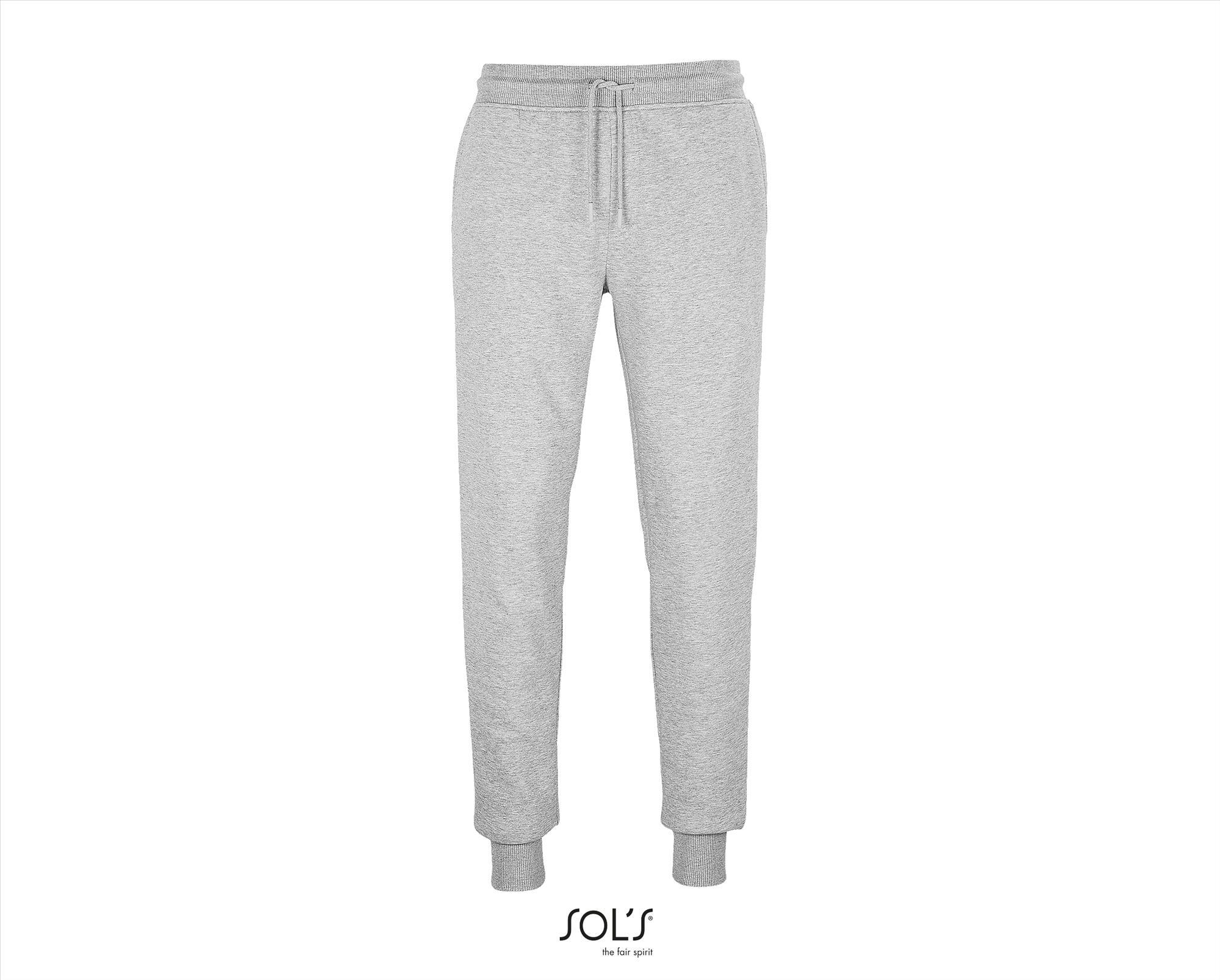 Een trendy unisex joggingbroek grijs duurzaam materialen