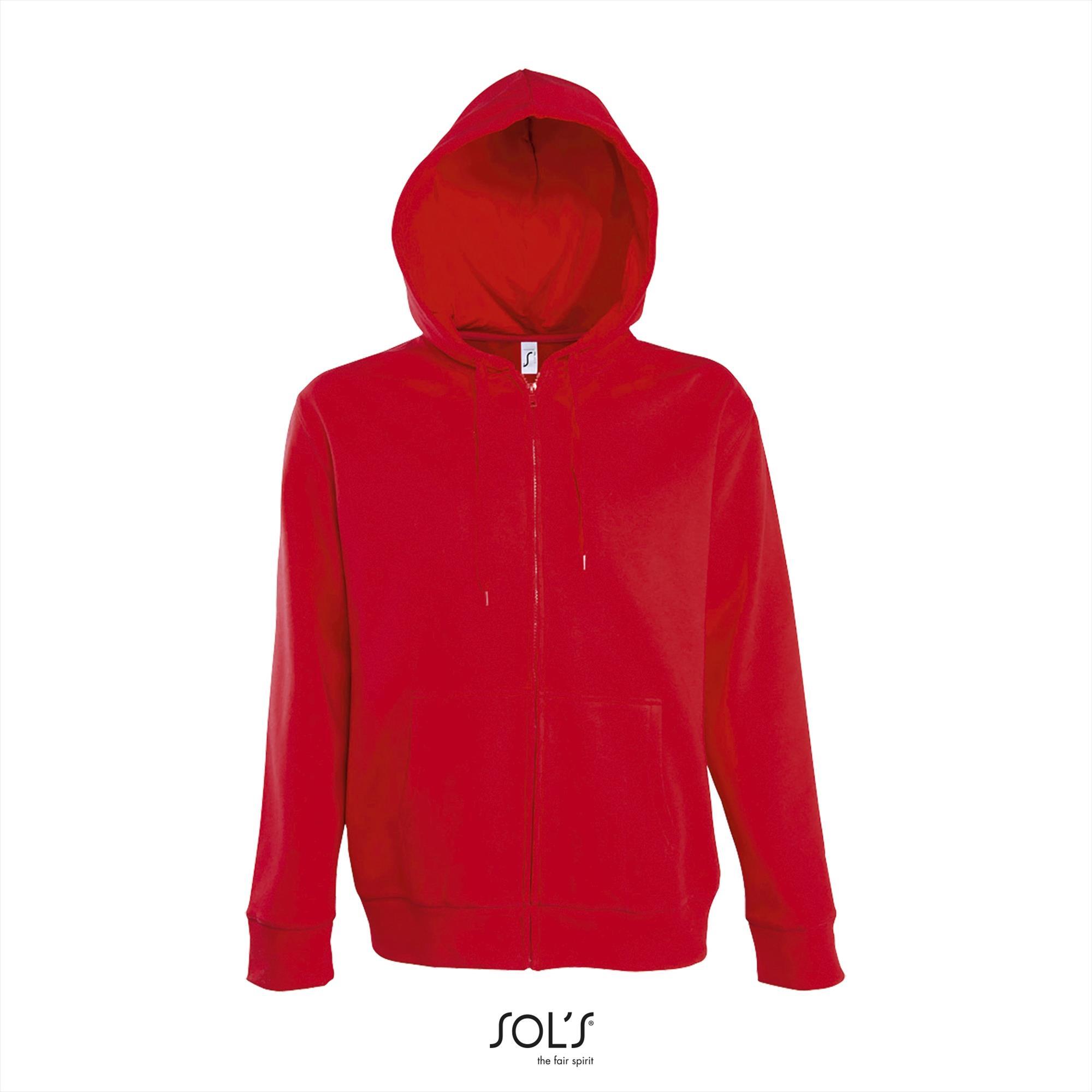 Heren sweater rood met rits en een gevoerde capuchon