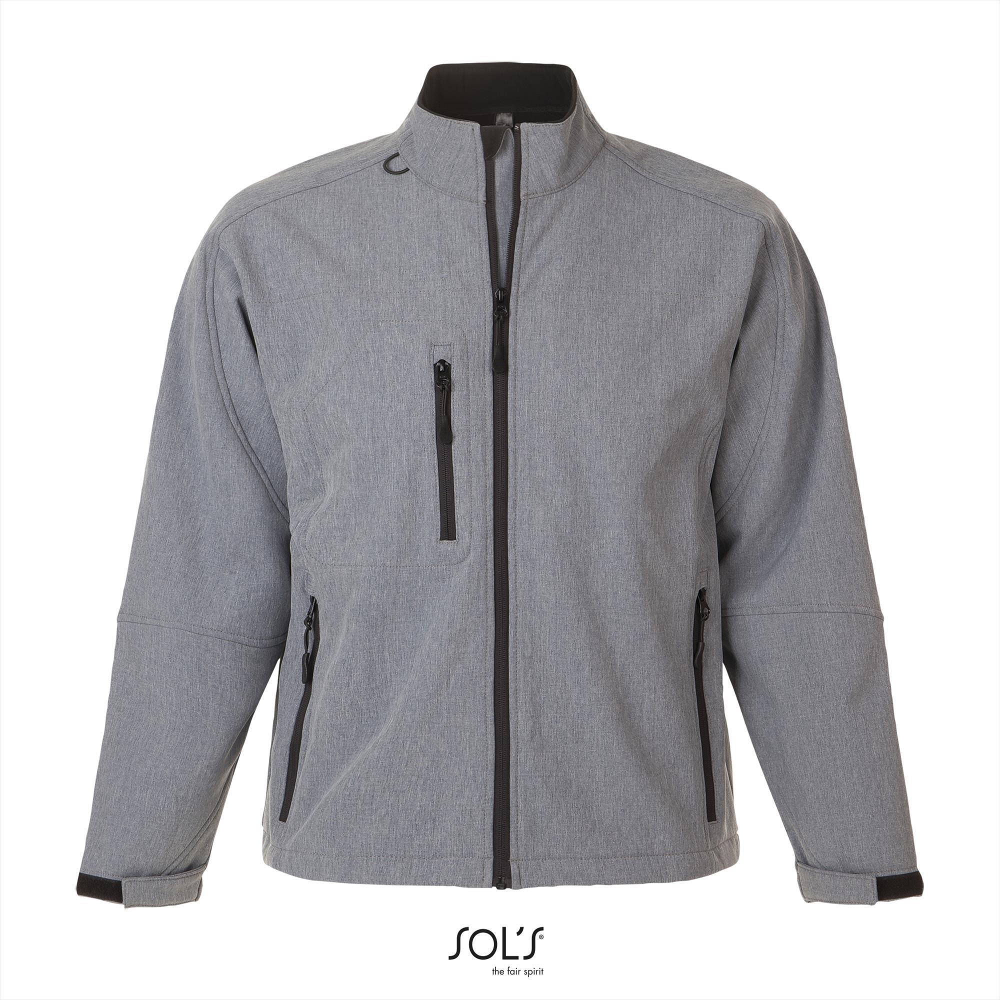 Sportieve heren softshell jacket grijs melange met een borstzakje.