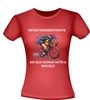 foto 3 Shirt Never Underestimate an Old Woman with a Bicycle. Shirtje voor dames die wielrenner