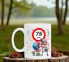 foto 2 Unieke verjaardagsmok voor een dame die 75 Jaar wordt humoristische mok met oud omaatje en rollator perfect voor een verjaardag met een knipoog