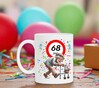 foto 4 Vier de 68ste verjaardag met lachen feestelijke full colour mok voor mannen met hilarische opa en rollator