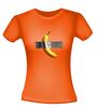 foto 10 shirts banaan aan shirt geplakt met duct tape
